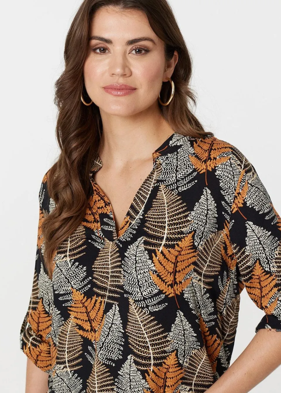 Tops>Izabel London Black Leaf Print Turn-Up Sleeve Blouse