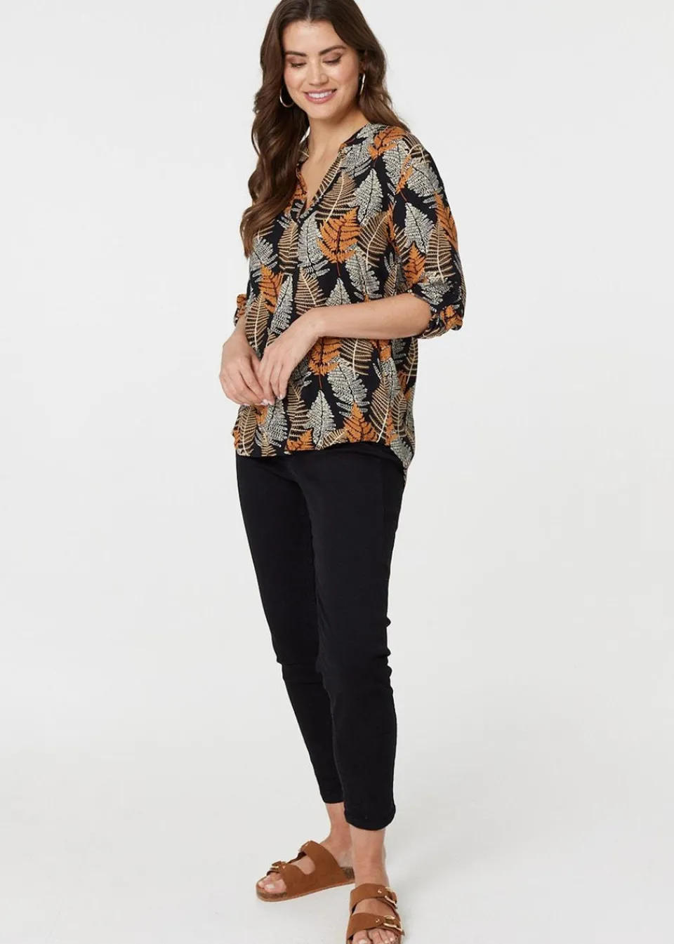 Tops>Izabel London Black Leaf Print Turn-Up Sleeve Blouse