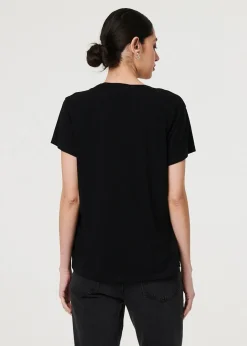T-Shirts><noscript><img width=
