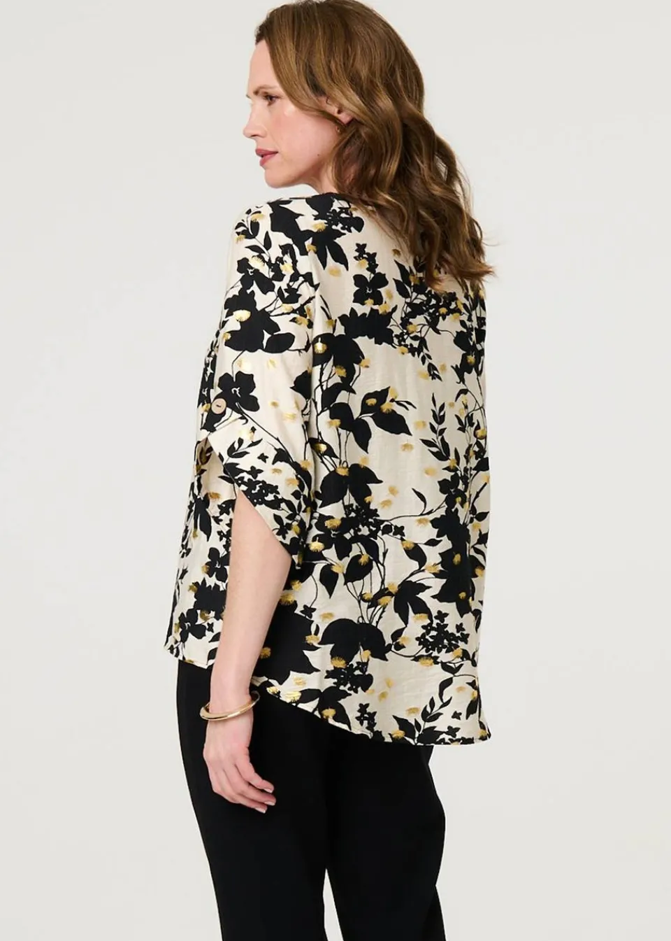 Tops>Izabel London Black Metallic Trim Leaf Print Blouse