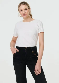 Jeans & Jeggings>Izabel London Black Mid Rise Scalloped Pocket Jeans