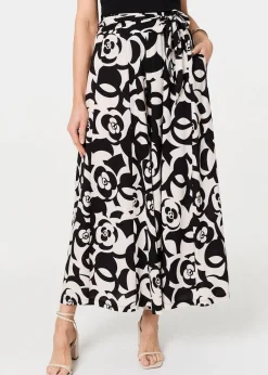 Trousers><noscript><img width=