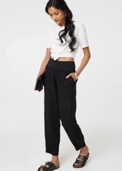 Trousers><noscript><img width=