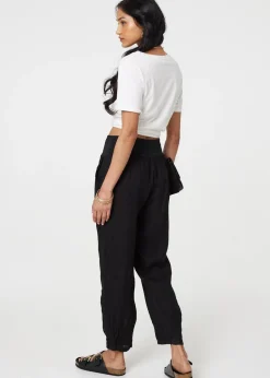 Trousers><noscript><img width=