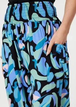 Trousers><noscript><img width=
