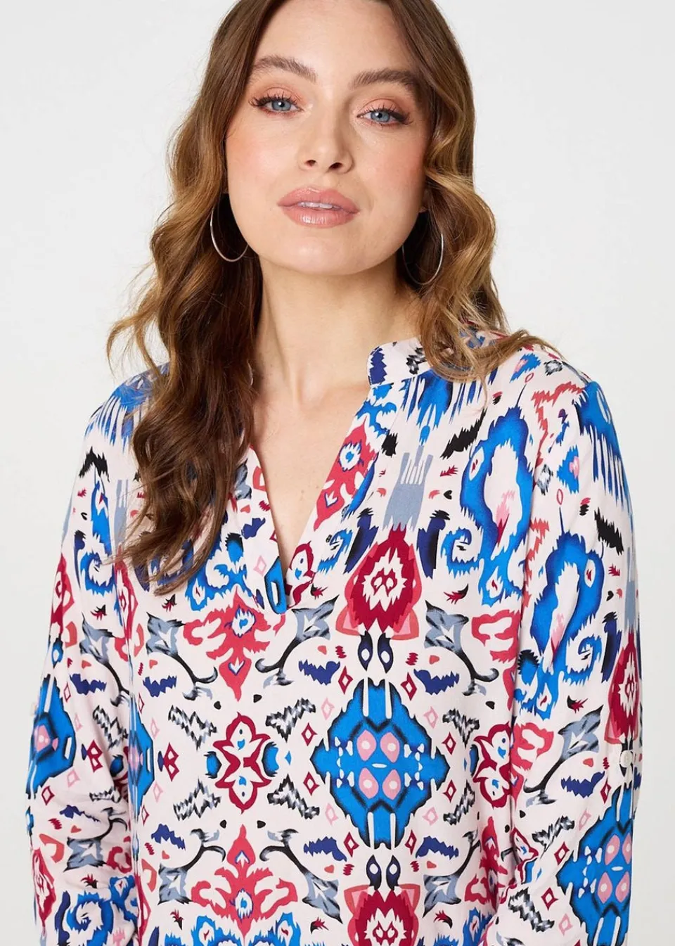 Tops>Izabel London Blue Ikat Print V-Neck Blouse