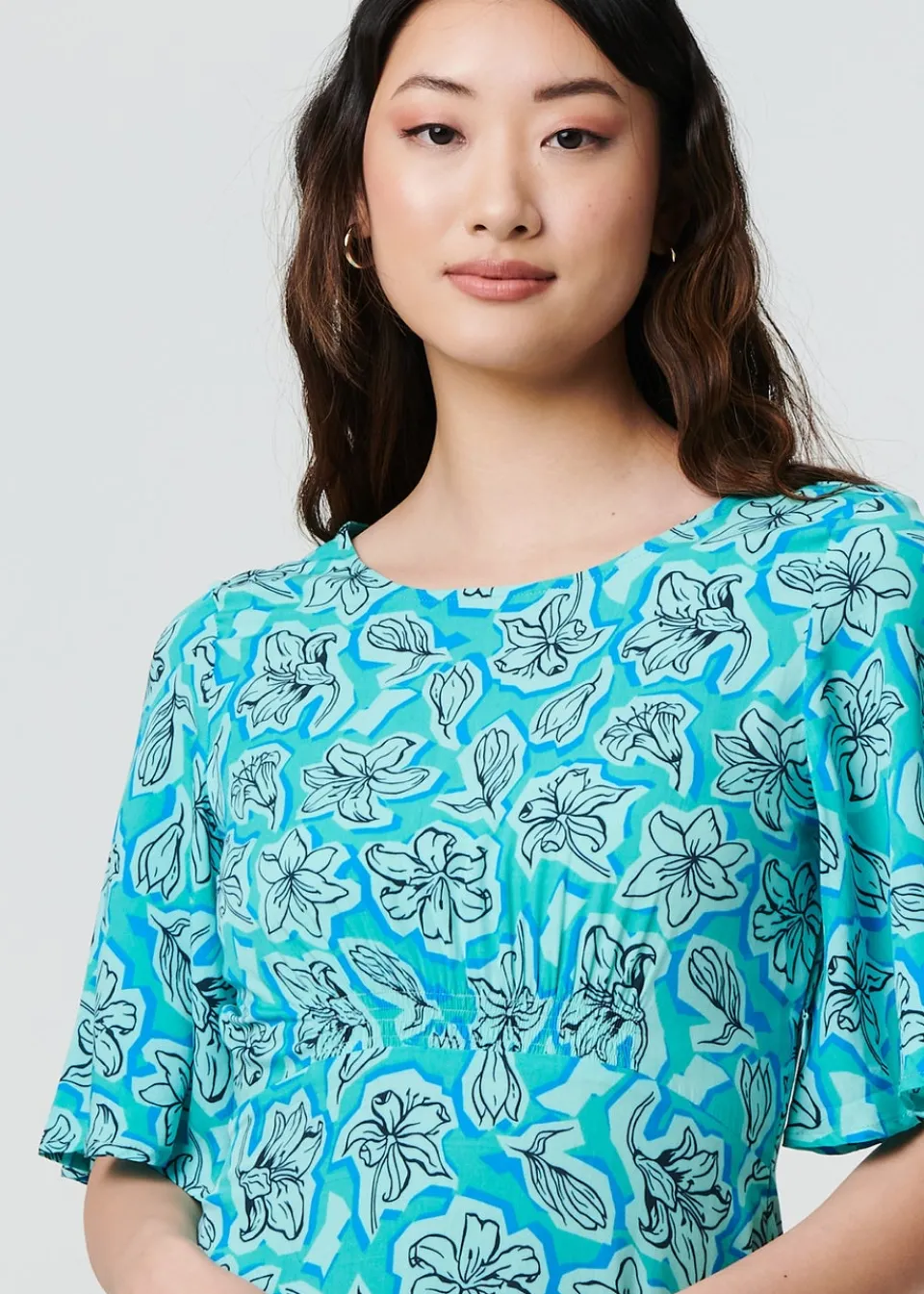 Dresses>Izabel London Green Floral Flare Sleeve Midi Dress