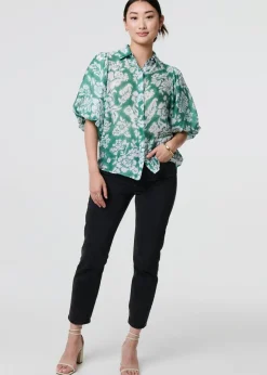 Tops><noscript><img width=