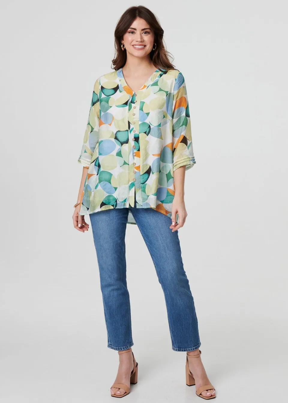 Tops>Izabel London Green Printed Curved Hem 3/4 Sleeve Blouse
