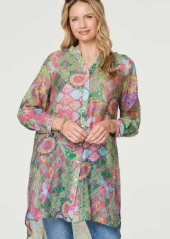 T-Shirts>Izabel London Green Printed Semi Sheer Longline Blouse