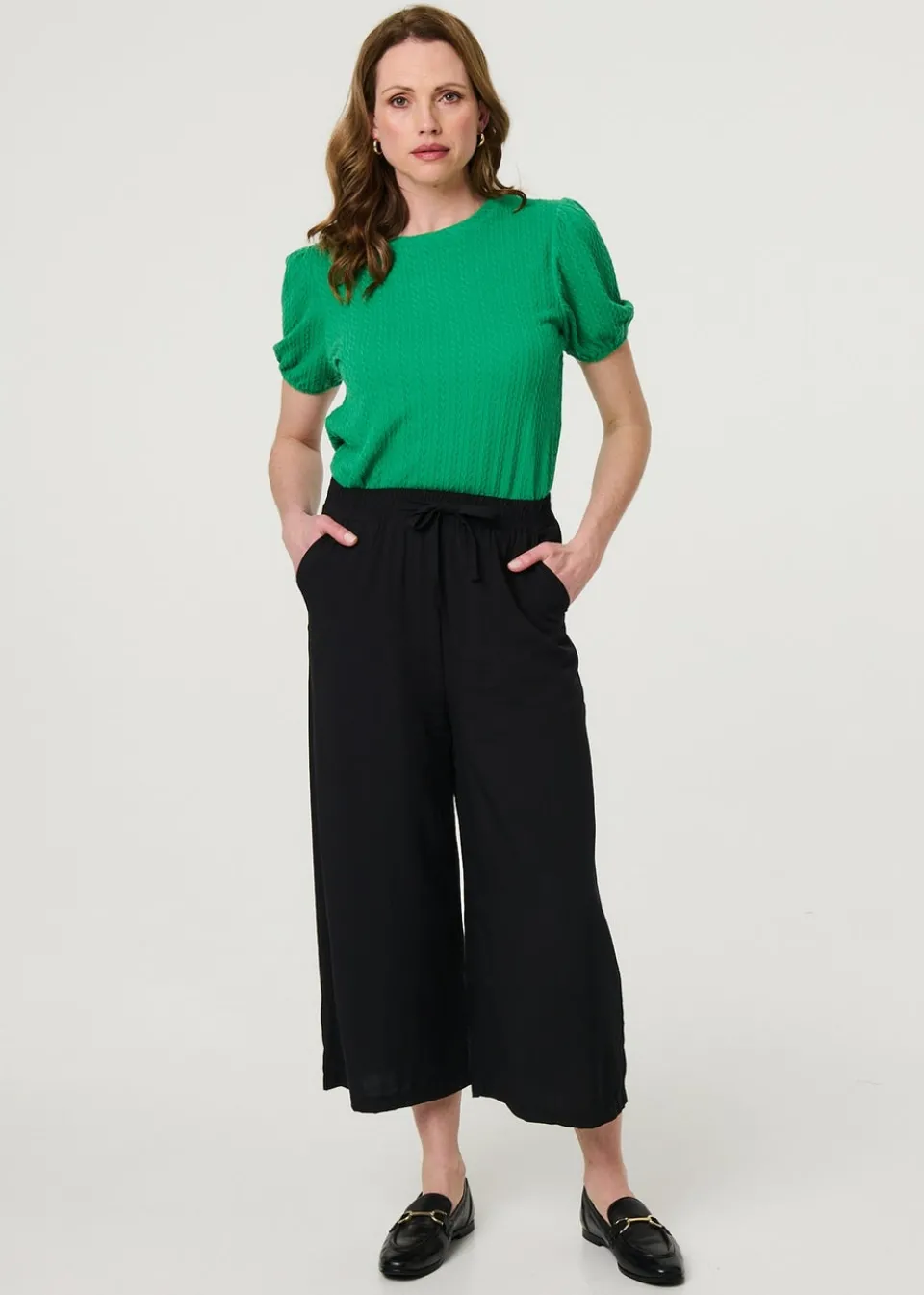 Tops>Izabel London Green Textured Knit Short Puff Sleeve Top