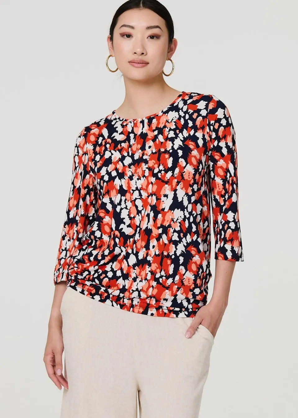 Tops>Izabel London Orange Printed Boat Neck Top