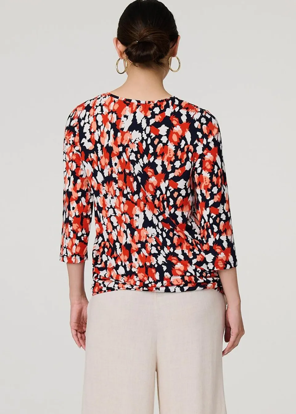 Tops>Izabel London Orange Printed Boat Neck Top