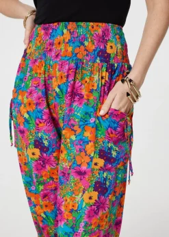 Trousers><noscript><img width=