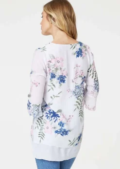 T-Shirts>Izabel London Pink Floral 3/4 Flare Sleeve Curve Hem Top