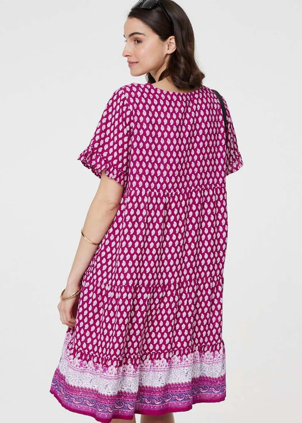 Dresses>Izabel London Pink Printed Short Sleeve Tiered Smock Dress