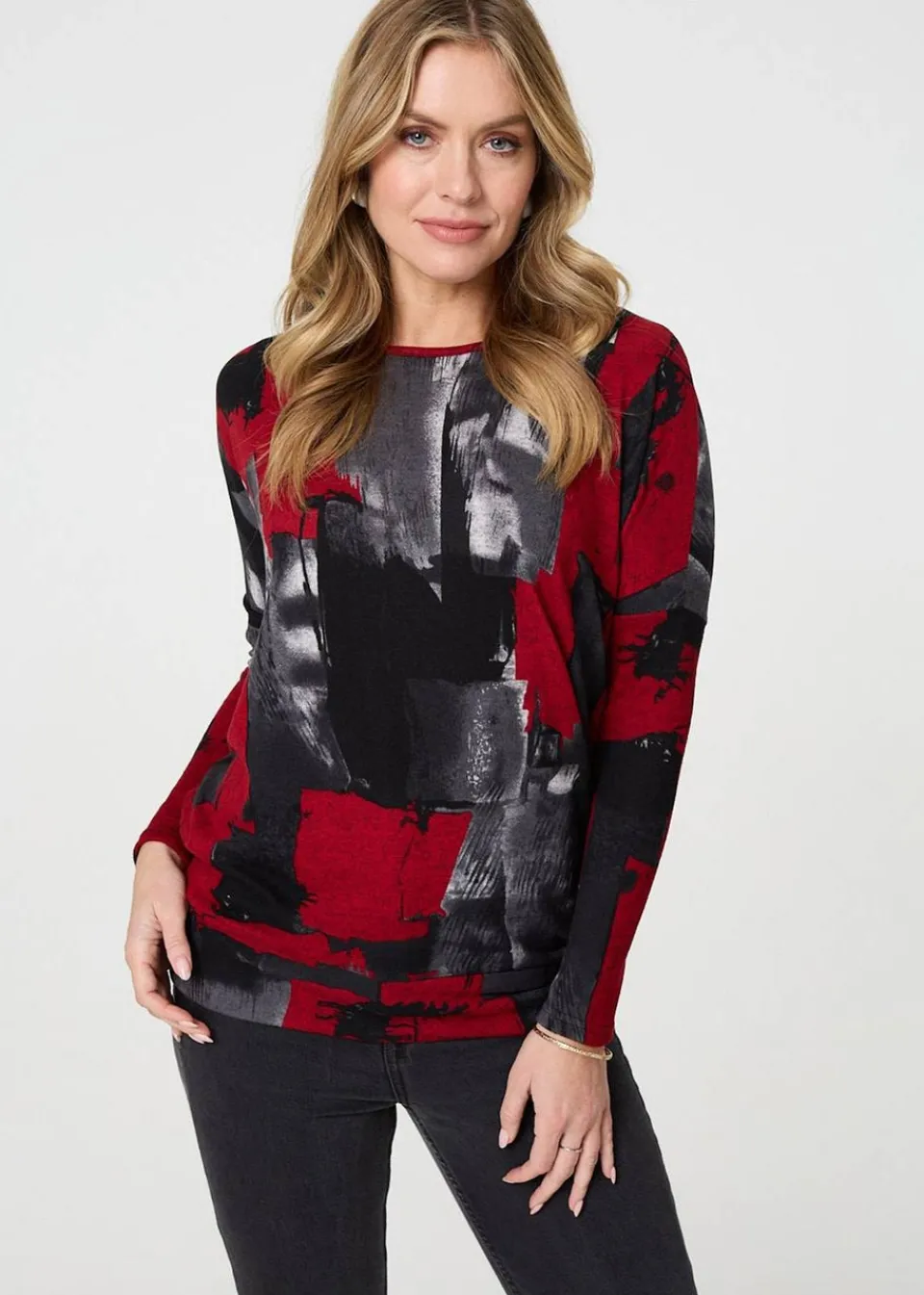 Tops>Izabel London Red Abstract Knit Long Sleeve Jumper