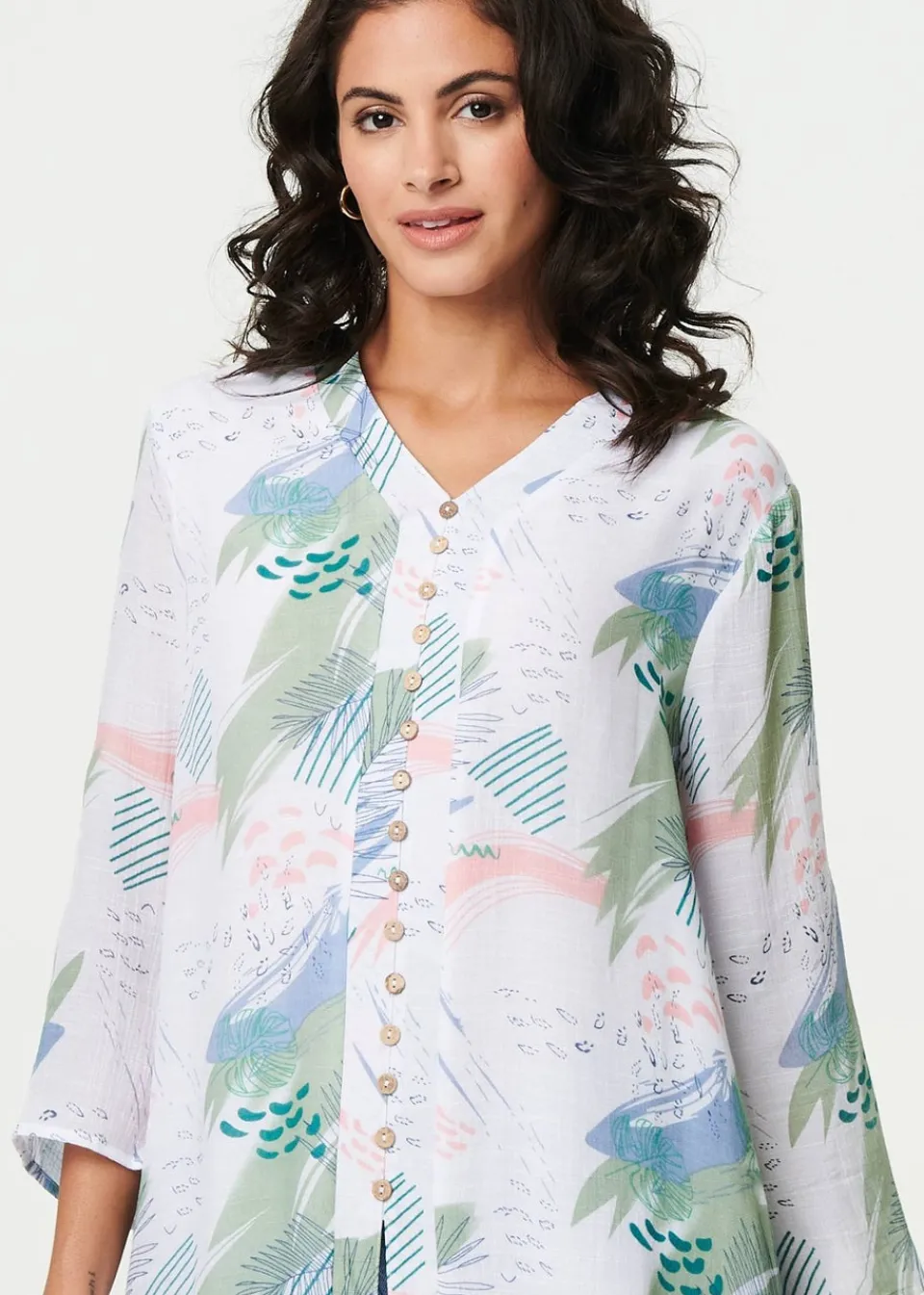 Tops>Izabel London Sage Abstract 3/4 Sleeve Relaxed Blouse