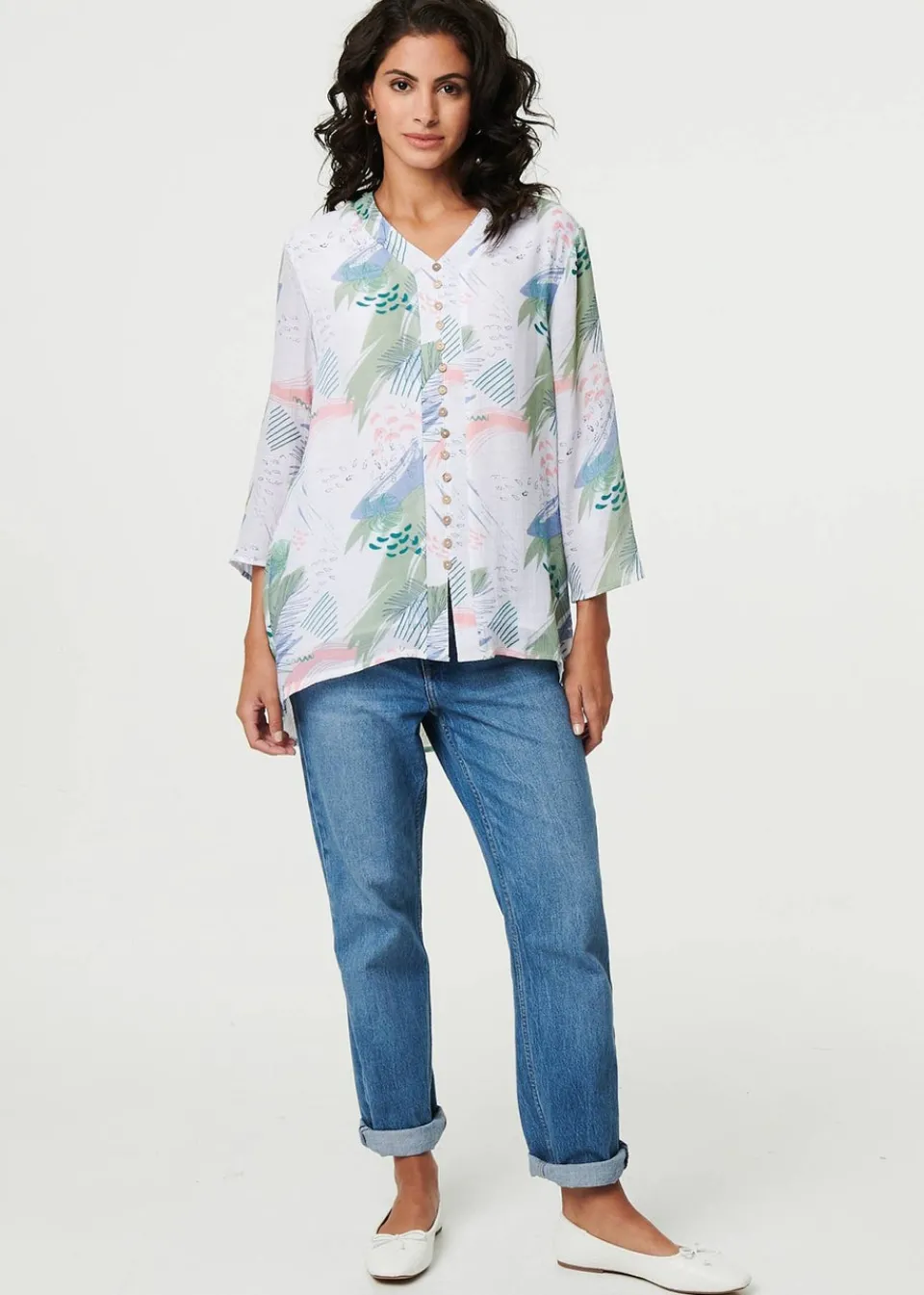 Tops>Izabel London Sage Abstract 3/4 Sleeve Relaxed Blouse