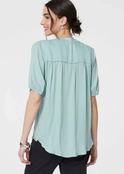 Tops>Izabel London Sage Plain V-Neck Puff 1/2 Sleeve Shirt