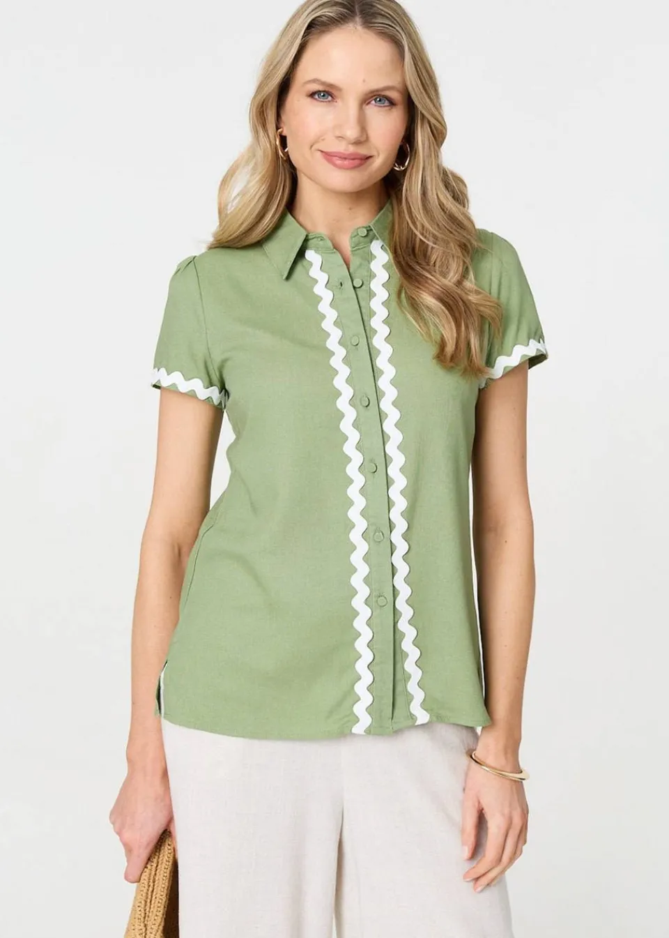 Tops>Izabel London Zig Zag Trim Short Sleeve Shirt Sage