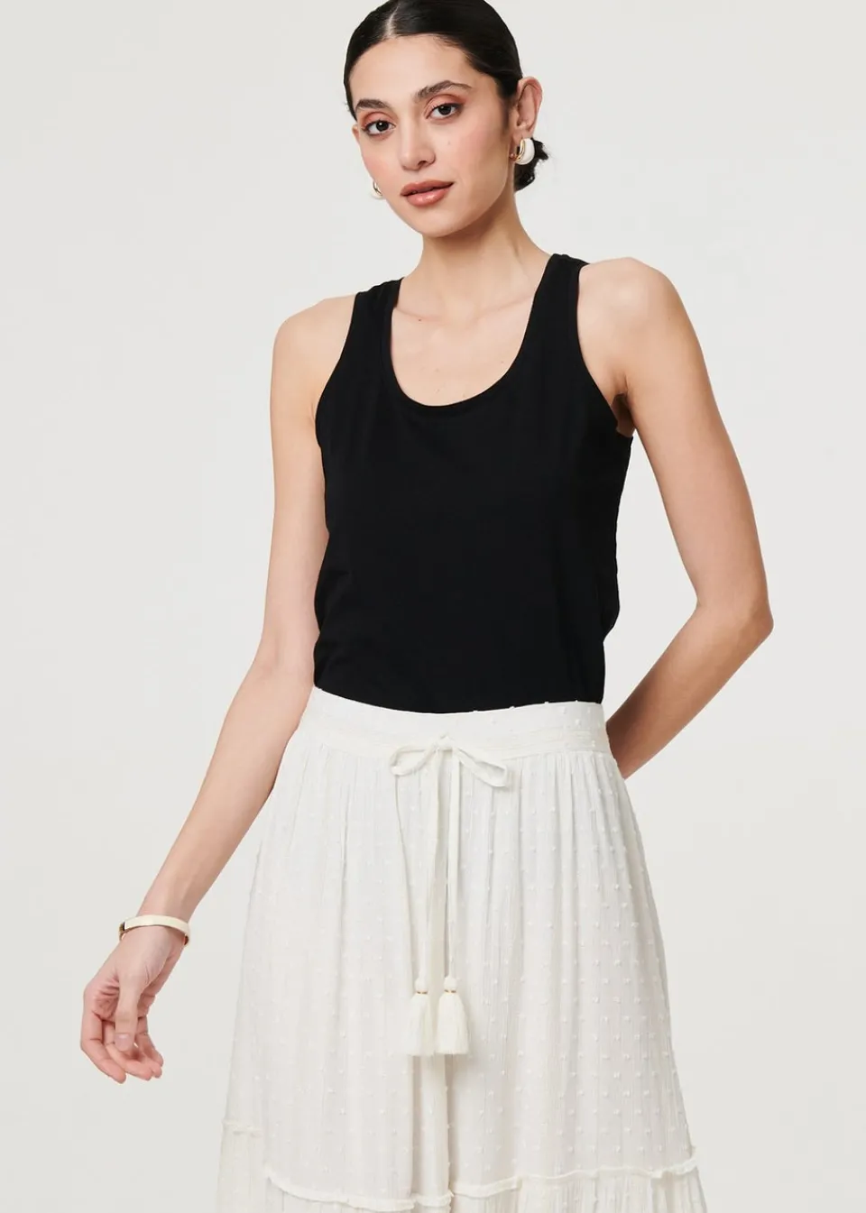 Skirts>Izabel London White Textured High Waist Tiered Maxi Skirt