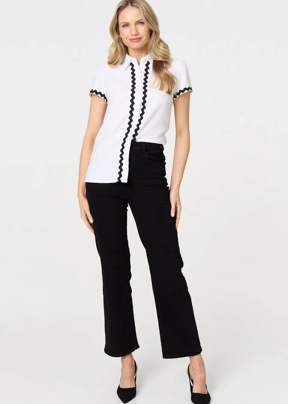 Tops>Izabel London White Zig Zag Trim Short Sleeve Shirt