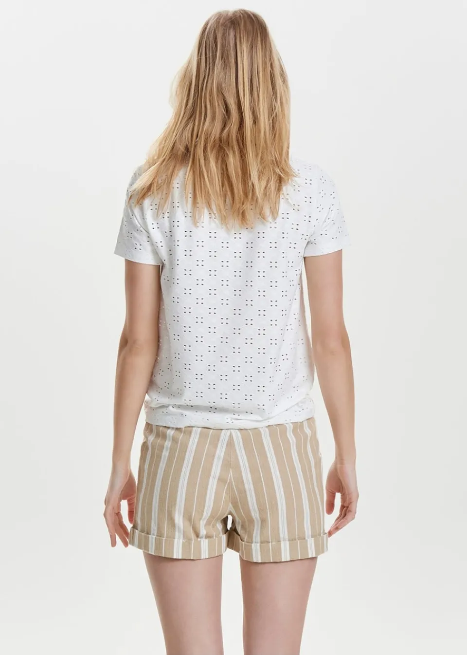 T-Shirts> JDY White Cut Out Cathinka T-Shirt
