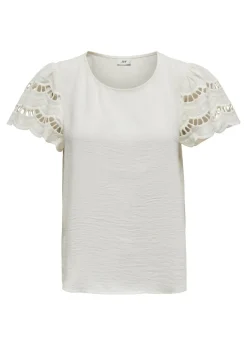 T-Shirts><noscript><img width=