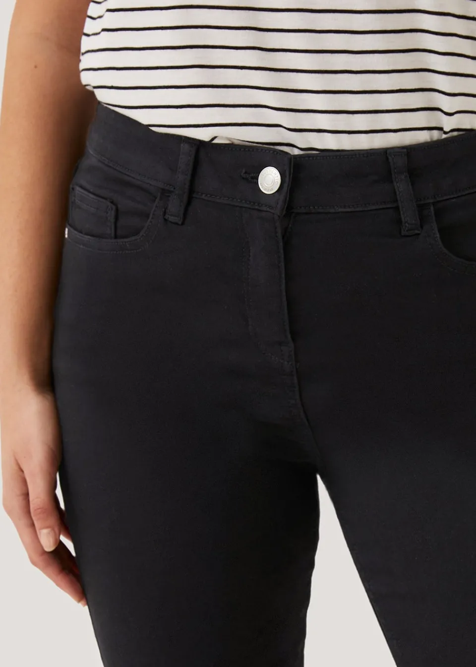Jeans & Jeggings>Papaya Denim Jolie Relaxed Skinny Jeans Black