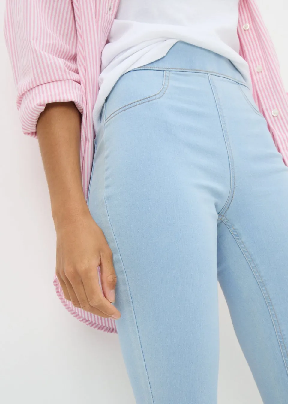 Jeans & Jeggings>Papaya Denim Lightwash Cropped Jeggings