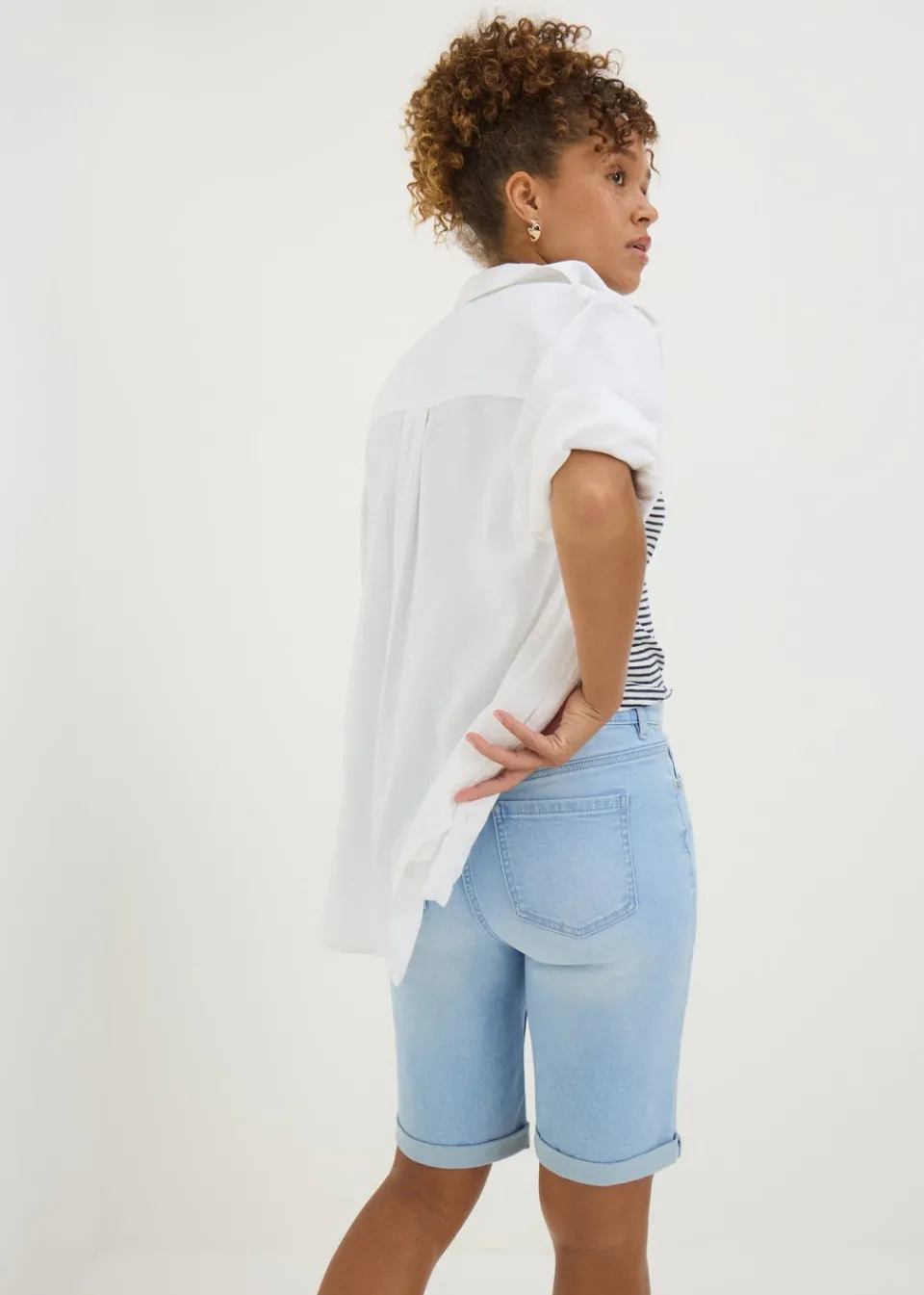 Shorts>Papaya Denim Lightwash Knee Length Shorts