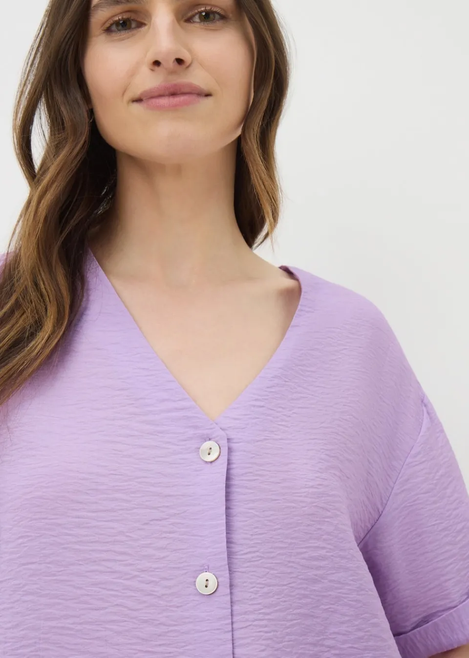 Tops>Papaya Lilac Airflow V Neck Shirt