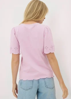 T-Shirts>Papaya Lilac Floral Cut Out T-Shirt