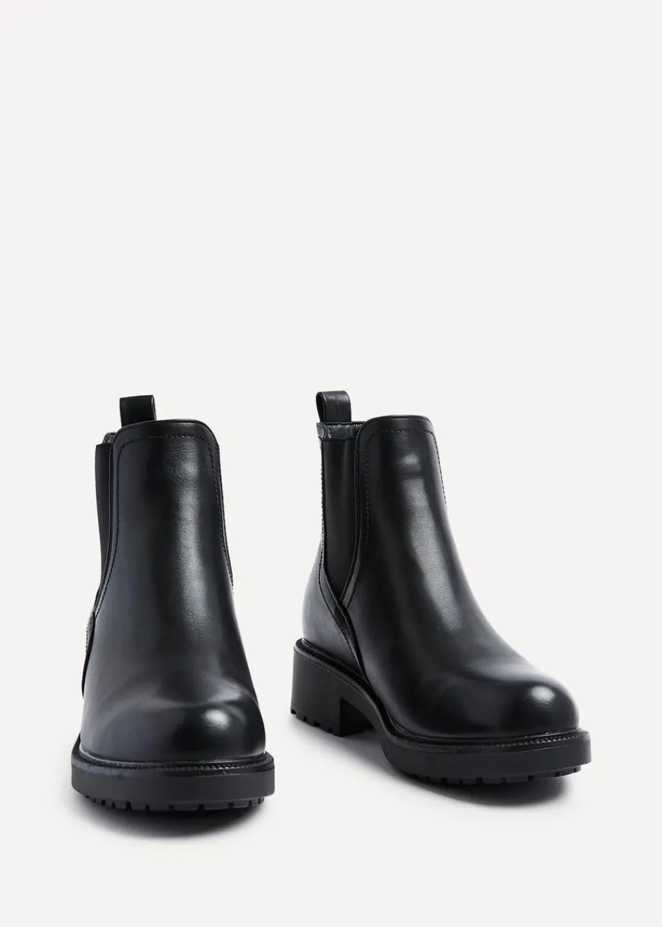 Footwear>Linzi Aspen Black Faux Leather Classic Chelsea Boot