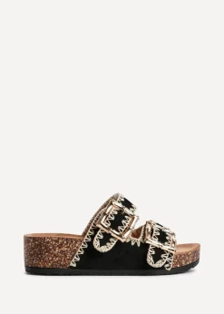 Footwear><noscript><img width=