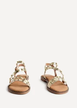 Footwear><noscript><img width=