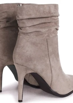 Footwear><noscript><img width=