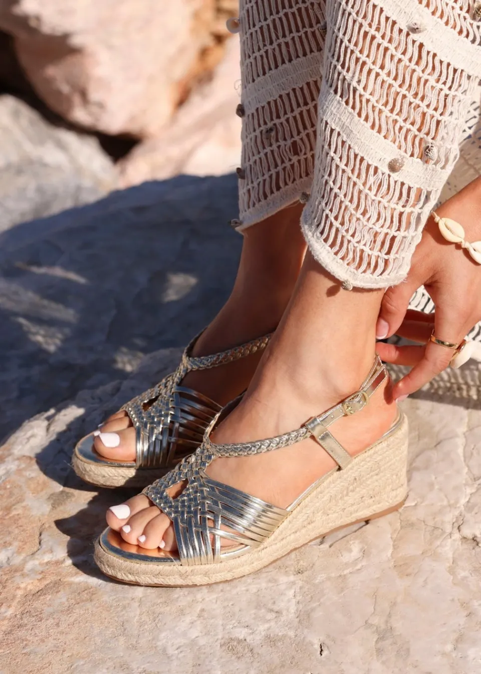 Footwear>Linzi Evolve Faux Leather Woven Espadrille Wedge Gold