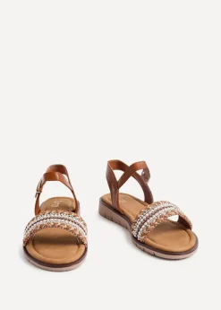 Footwear><noscript><img width=