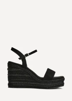 Footwear><noscript><img width=