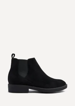 Footwear><noscript><img width=