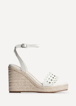 Footwear><noscript><img width=