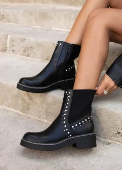 Footwear><noscript><img width=