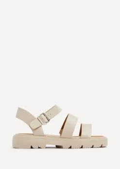 Footwear><noscript><img width=