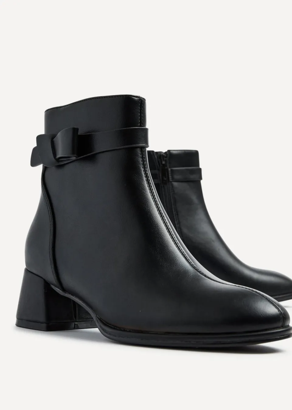 Footwear>Linzi Sable Black Faux Leather Block Heeled Ankle Boot