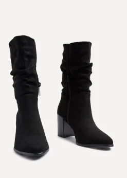 Footwear><noscript><img width=