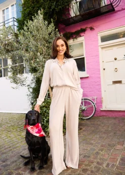 Trousers><noscript><img width=