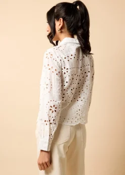 Tops><noscript><img width=