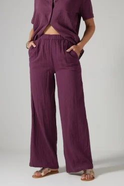 Trousers><noscript><img width=
